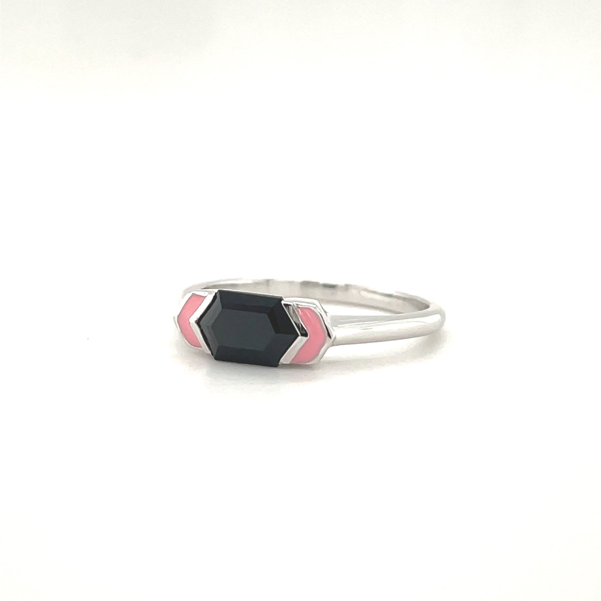 Ebony&Emberワンダーストーンリング Black Spinel and Pink Enamel Ring | Contemporary Statement Ring